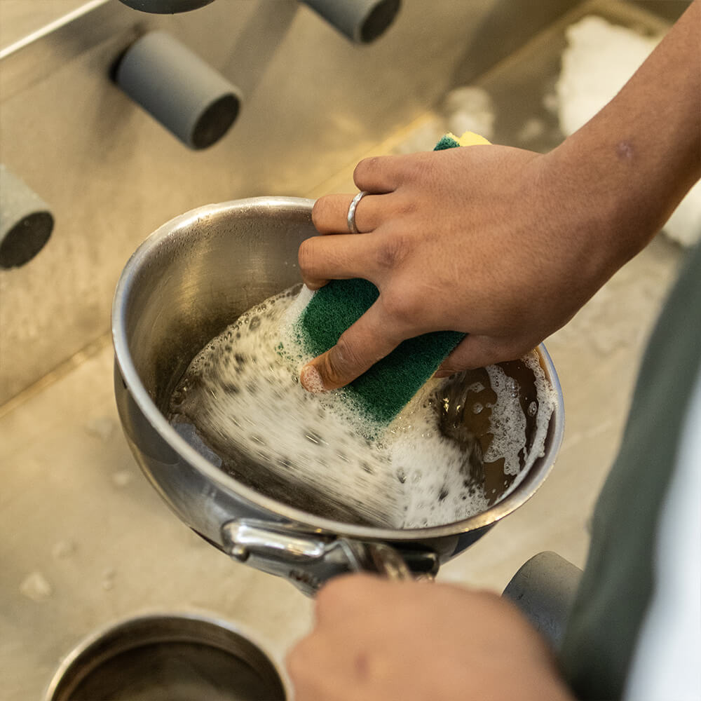 <p style="font-family: 'Lato', sans-serif; margin: 0; color: #000;">   <span style="font-style: italic; font-size: 16px; font-weight: 400;">LOCA Mål nr. 15</span><br>   <span style="font-weight: 700; font-size: 20px;">MADSPILD</span> </p>