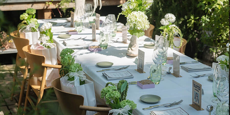 Intim-og-privat-selskab-i-Tivoli