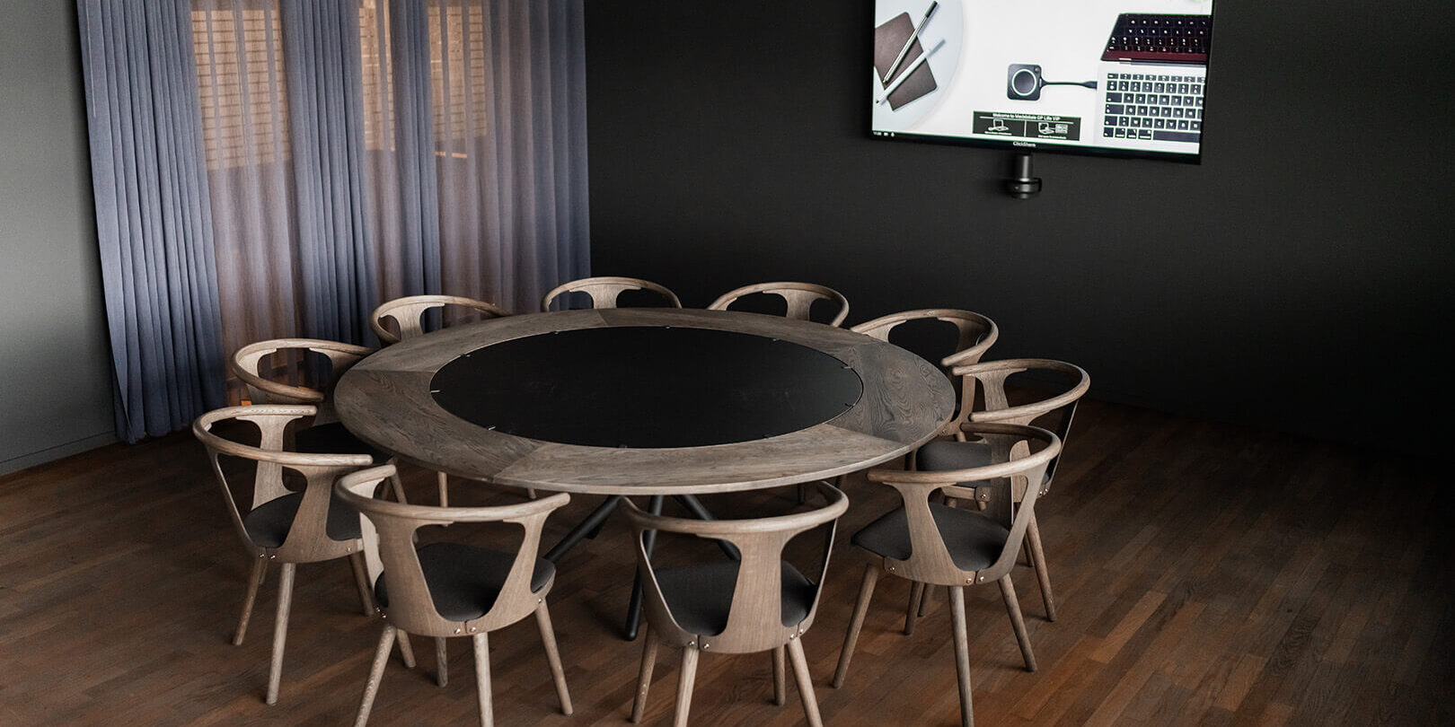 Møder hos Almanak i Operaen